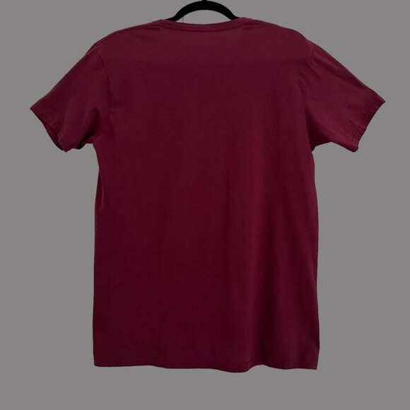 Harry Potter Gryffindor Quidditch M T-Shirt Burgundy Gold Cotton Unisex EUC - Picture 3 of 6